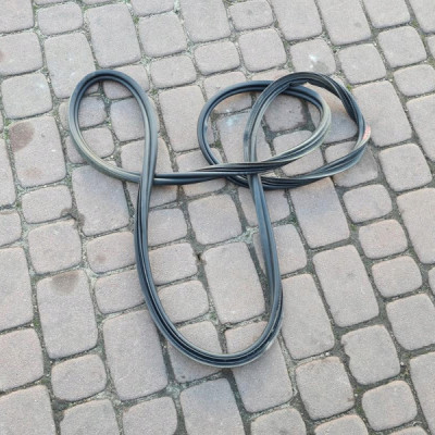 Uszczelka bagaznika tył tylna Opel Mokka