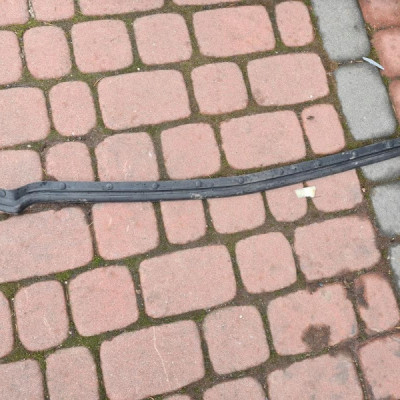 Uszczelka maski Opel Mokka