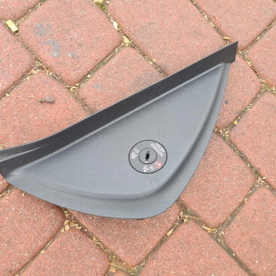 Plastik obudowa osłona deski Opel Mokka AUT48840