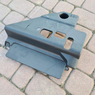 Obudowa osłona deski dolna Opel Mokka AVK64382