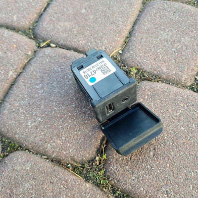 Gniazdo AUX USB Opel Mokka 20874710