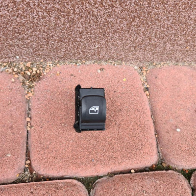 Przycisk szyby Toyota Supra MK5 9327031