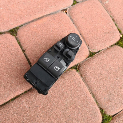 Przełącznik szyby panel Toyota Supra MK5 6809279