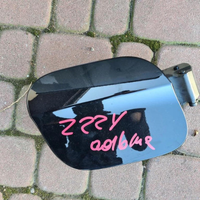 Klapka wlewu paliwa Opel Astra K V 39143318 Z22Y