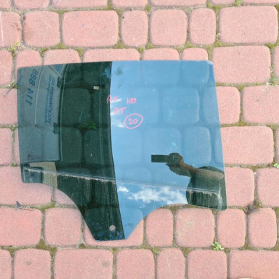 Szyba tył tylna ciemna HB Opel Astra K V 2020r