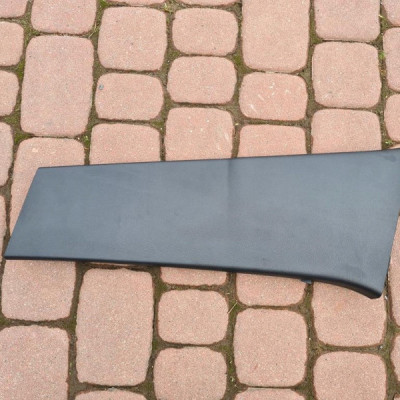 Osłona słupka środkowego lewa Renault Clio IV