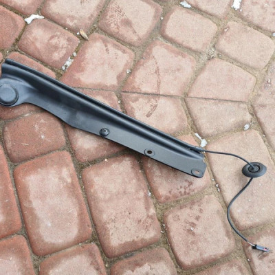 Czujnik zamykania klapy Opel Insignia 20920095