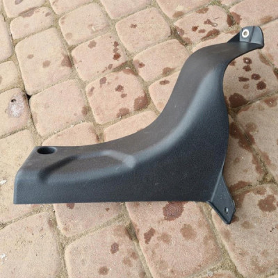 Zaślepka osłona plastik Opel Combo D 735489668