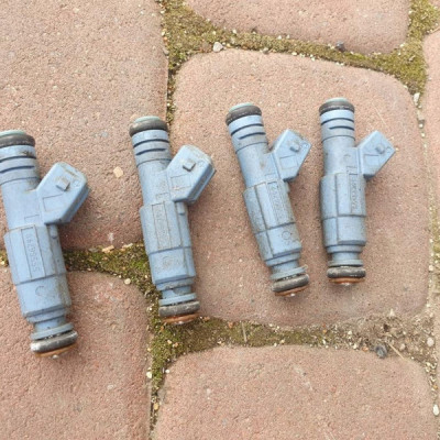 Wtrysk wtryskiwacz Opel Astra H Z20LEH 55556799