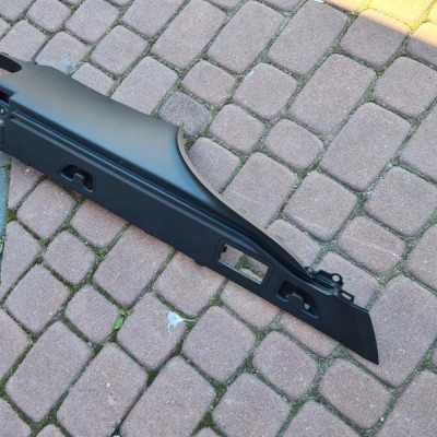 Plastik prowadnica bagaznika Opel Insignia B