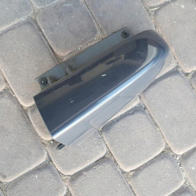 Naroznik lampy malowany VIVARO TRAFIC 909000150R