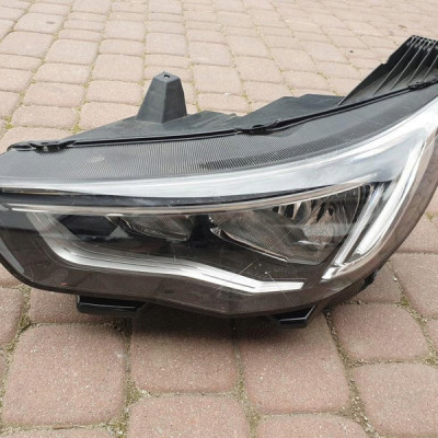 Lampa przód lewa OPEL Grandland X Uszkodzona