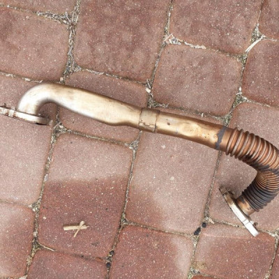 Rura przewód EGR 2.0DCI VIVARO TRAFIC