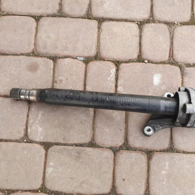 Półoś podpora przedłóżka Opel Insignia 13348396