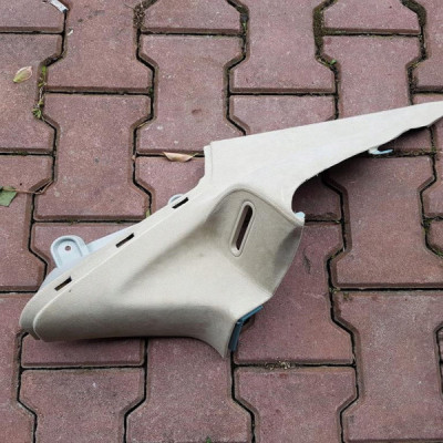 Słupek tył tylny alkantara Mercedes CLS W218