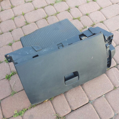 Schowek pasażera europa Vivaro B Trafic III