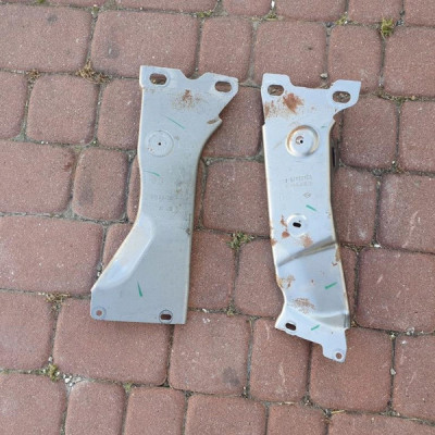 Wspornik belki przekładka Vivaro B Trafic III