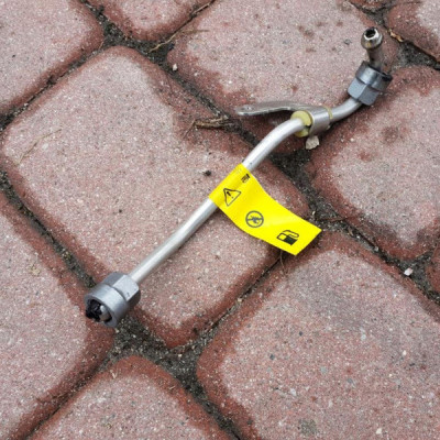 Wąż przewód oleju turbo 1.6T Zafira C 55569508