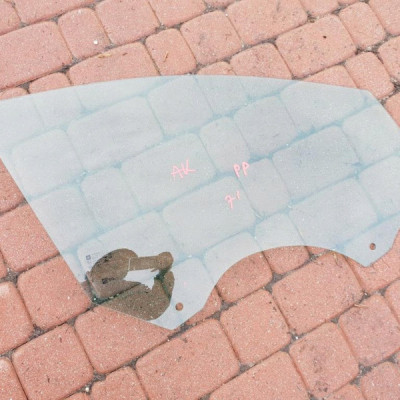 Szyba przód przednia prawa Opel Astra K V 2017r