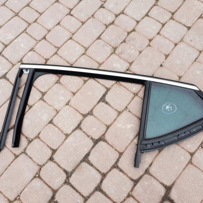 Zgarniacz szyba tył tylna Opel Astra K V 2015r