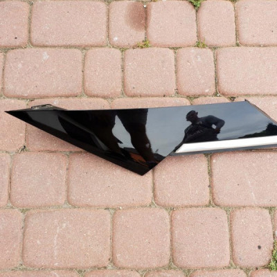 Narożnik wykonczenie błotnika tył Opel Astra 5 K V