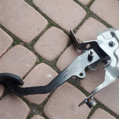 Pedał sprzęgła NOWY Renault Captur 455039054R