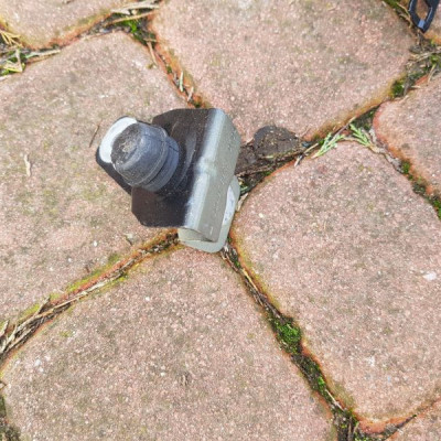 Odbojnik maski Opel Insignia Prawy 13248768 RH