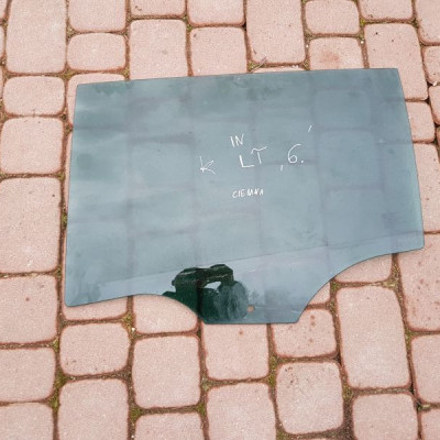 Szyba tył tylna lewa kombi 2016r Opel Insignia