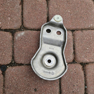 Drązek wspornik sanek Toyota Supra MK5 BMW 3.0 G20 G21 6876962 6876962-03