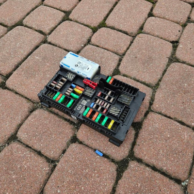 Skrzynka bezpieczników Toyota Supra MK5 BMW 3.0 G20 G21 8715719 8715719-01