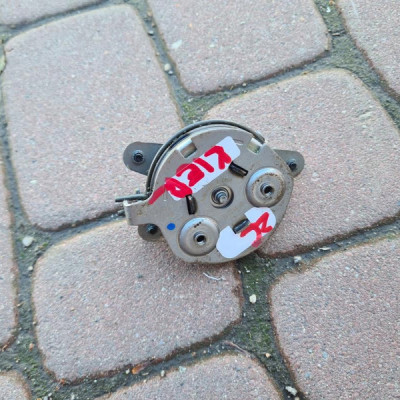 Bębenek fotela regulacja mechanizm dzwignia Opel Zafira C Astra J