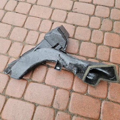 Rezonator powietrza łapacz LIFT Opel Insignia B 84719322