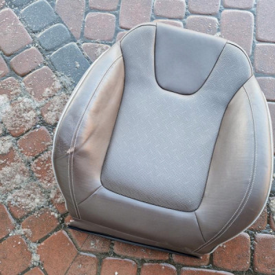 Siedzisko kanapa poszycie brązowe fotela Opel Insignia B B3