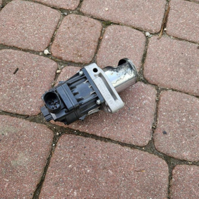 Zawór EGR chłodniczki spalin Opel Insignia B 55570005