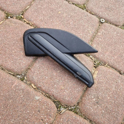 Listwa błotnika lewa osłona Renault Captur II 2 990429460R