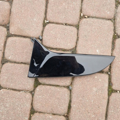 Obudowa osłona klapy tył tylna lewa Renault Captur II 2 960332268R