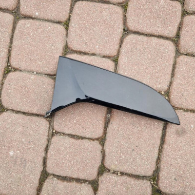 Obudowa osłona klapy tył tylna prawa Renault Captur II 2 960320851R