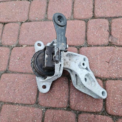 Poduszka łapa silnika 2.0DCI LIFT Vivaro B Trafic III Talento 112101360R