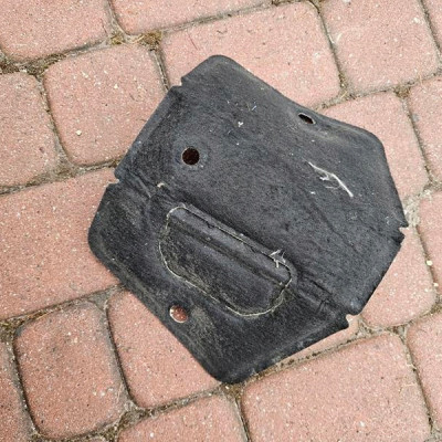 Wyciszenie komory silnika 2.0DCI Vivaro B Trafic III Talento 679021979R