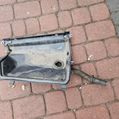 Podszybie odpływ wody EU Vivaro B Trafic III Talento 668405244R