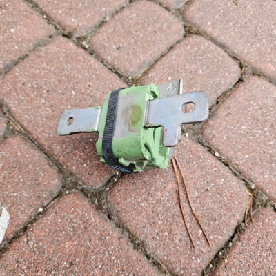 Wieszak wydechu tłumika guma Vivaro B Trafic III Talento 207900251R