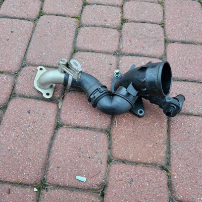 Rura turbosprężarki dolot kolanko 2.0DCI LIFT Vivaro B Trafic III Talento