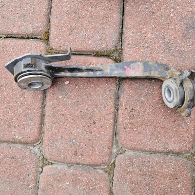 Uchwyt wspornik sanek Prawy 2.0DCI LIFT Vivaro B Trafic III Talento