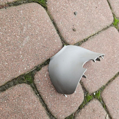 Zaślepka osłona słupka plastik Vivaro B Trafic III 963297124R