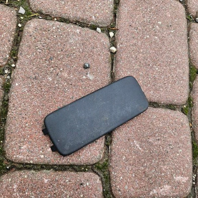 Zaślepka numeru VIN stopien stopnia Vivaro B Trafic III Talento 748167507R