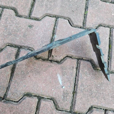 Uchwyt akumulatora zaślepka Vivaro B Trafic III Talento 244310005R