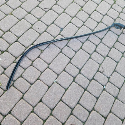 Uszczelka drzwi przód przedni prawa prawcyh Vivaro B Trafic III Talento