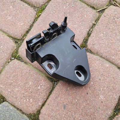 Zamek drzwi tył tylnych prawych prawy Vivaro B Trafic III Talento