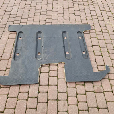 Dywan tył tylny osobówka LONG wykładzina Vivaro B Trafic III Talento