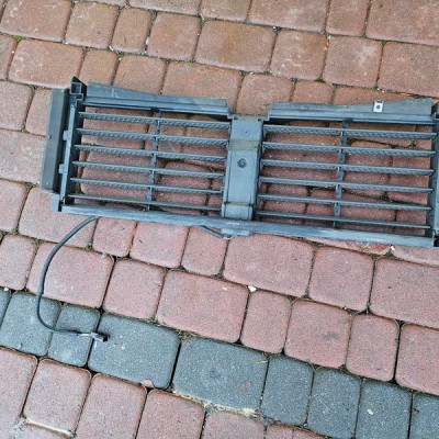 Kierownica powietrza łapacz roletka Vivaro B Trafic III Talento 620C43334R